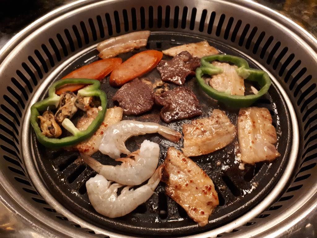 Sakura BBQ Coréen | restaurant | 3121 Boulevard Hochelaga, Québec, QC G1W 2P9, Canada | 5813009161 OR +1 581-300-9161