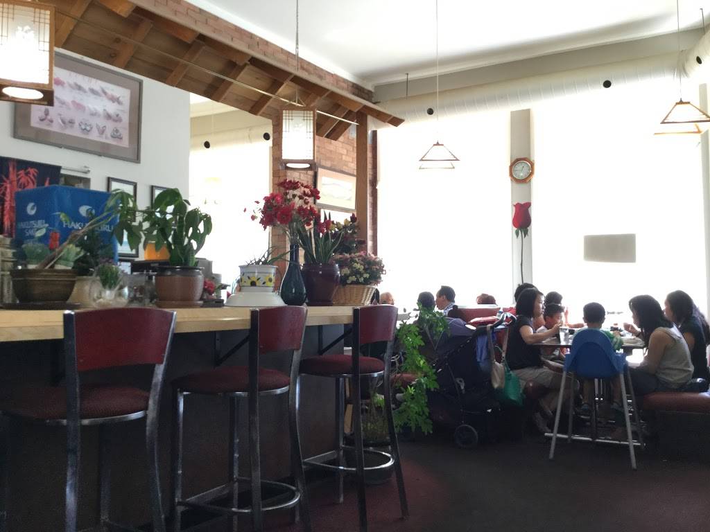 Koreana Restaurant | restaurant | 711 Somerset St W, Ottawa, ON K1R 6P5, Canada | 6132307111 OR +1 613-230-7111