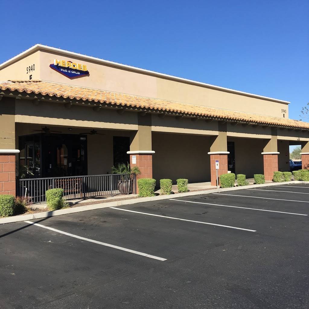 Heroes Pub & Grub | restaurant | 5940 W Union Hills Dr, Glendale, AZ 85308, USA | 6025883000 OR +1 602-588-3000