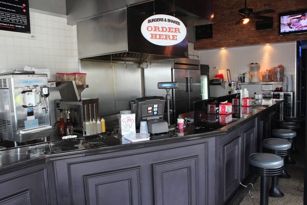 Burgers & Shakes | restaurant | 7401 Collins Ave #2713, Miami Beach, FL 33141, USA | 3058661145 OR +1 305-866-1145