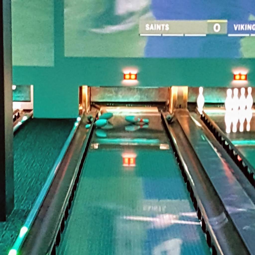 Apex Entertainment Marlborough | restaurant | 21 Apex Drive, Marlborough, MA 01752, USA | 5082518666 OR +1 508-251-8666