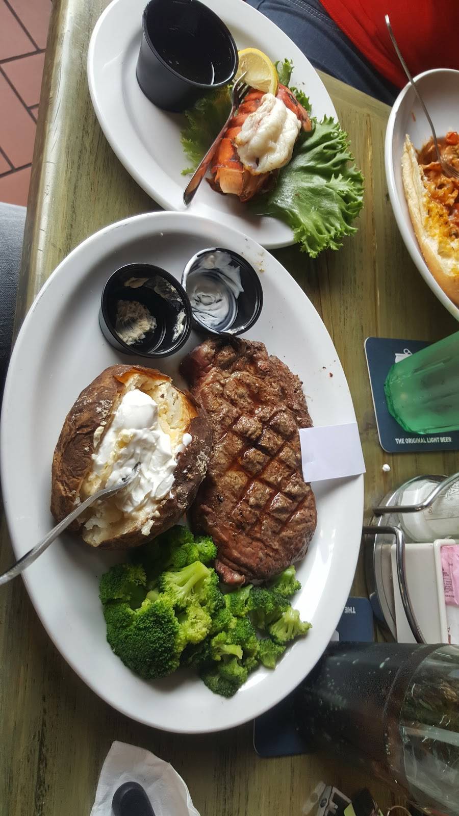 Millers Ale House - Orlando Alafaya | restaurant | 641 N Alafaya Trail, Orlando, FL 32828, USA | 4077360333 OR +1 407-736-0333