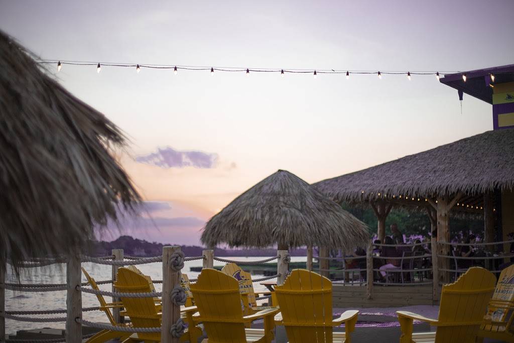 LandShark Bar & Grill | restaurant | 600 Margaritaville, Park Way, Montgomery, TX 77356, USA | 9364483000 OR +1 936-448-3000