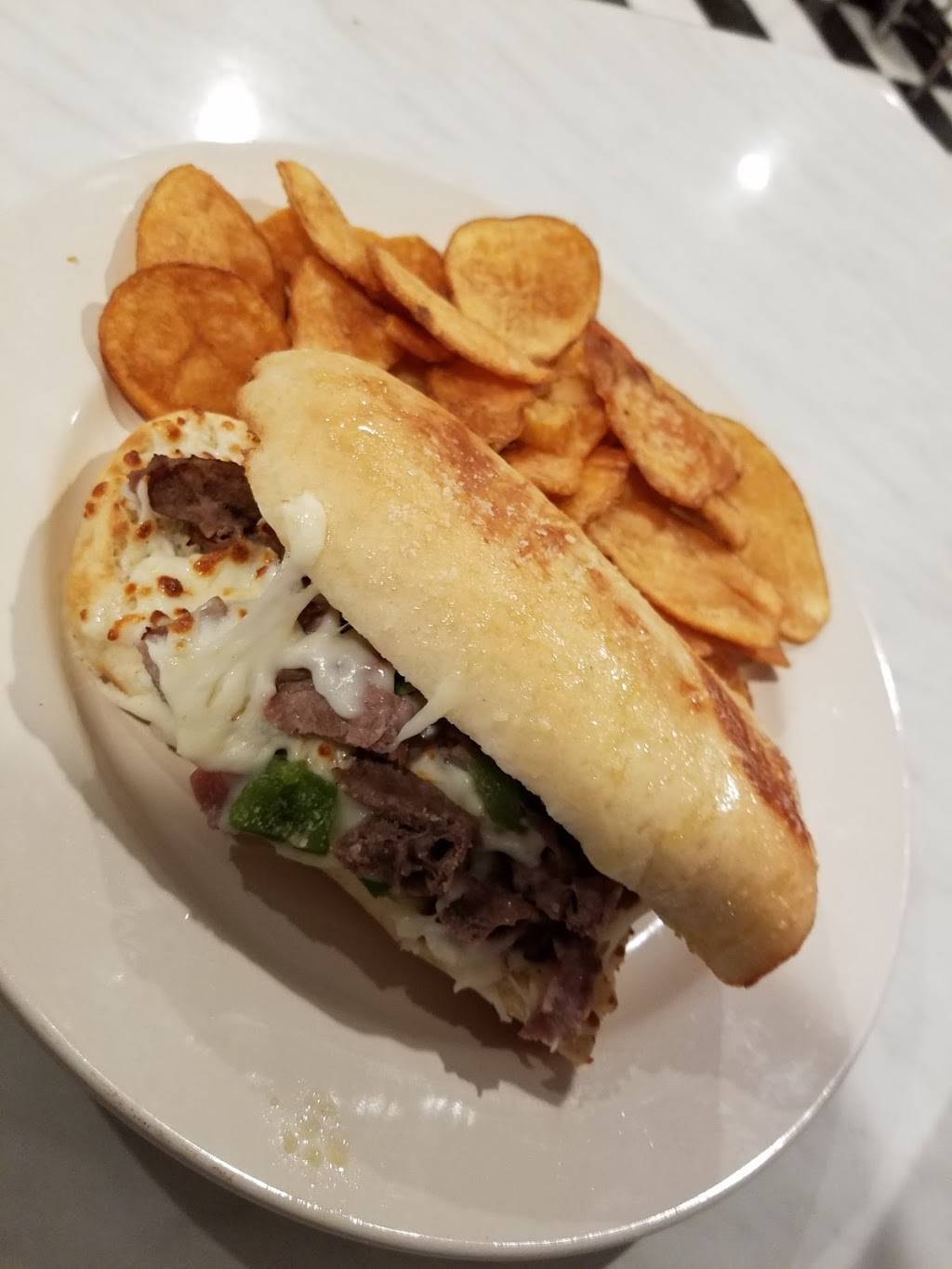 Frostys Fun Center | restaurant | 15 Cedar Ln, Santa Claus, IN 47579, USA | 8125443338 OR +1 812-544-3338