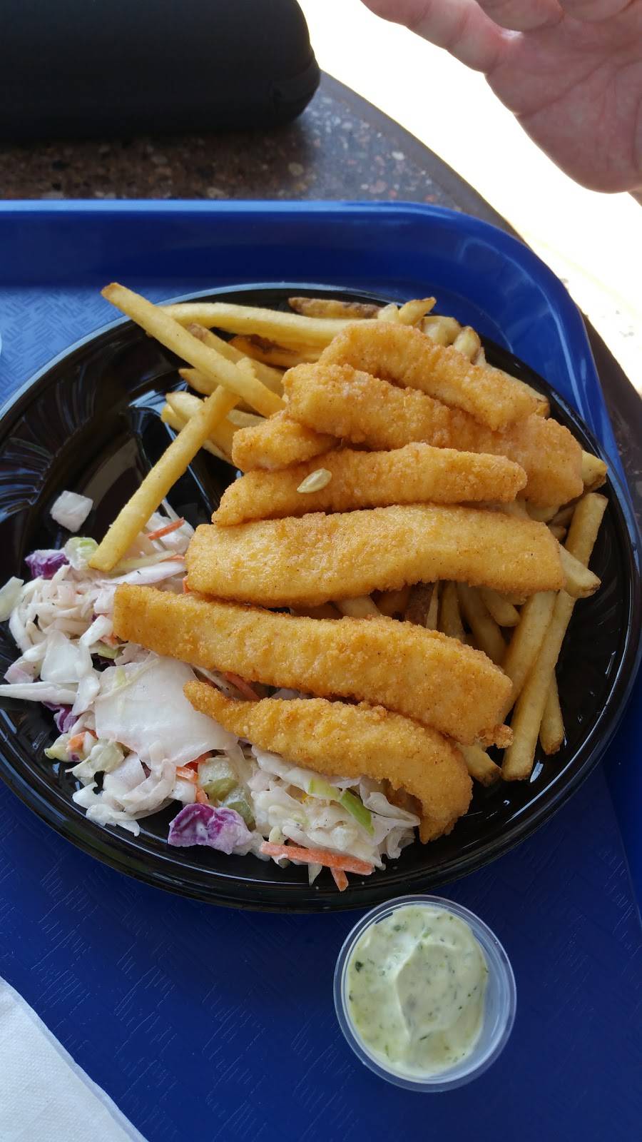 Point Loma Seafoods | restaurant | 2805 Emerson St, San Diego, CA 92106, USA | 6192231109 OR +1 619-223-1109