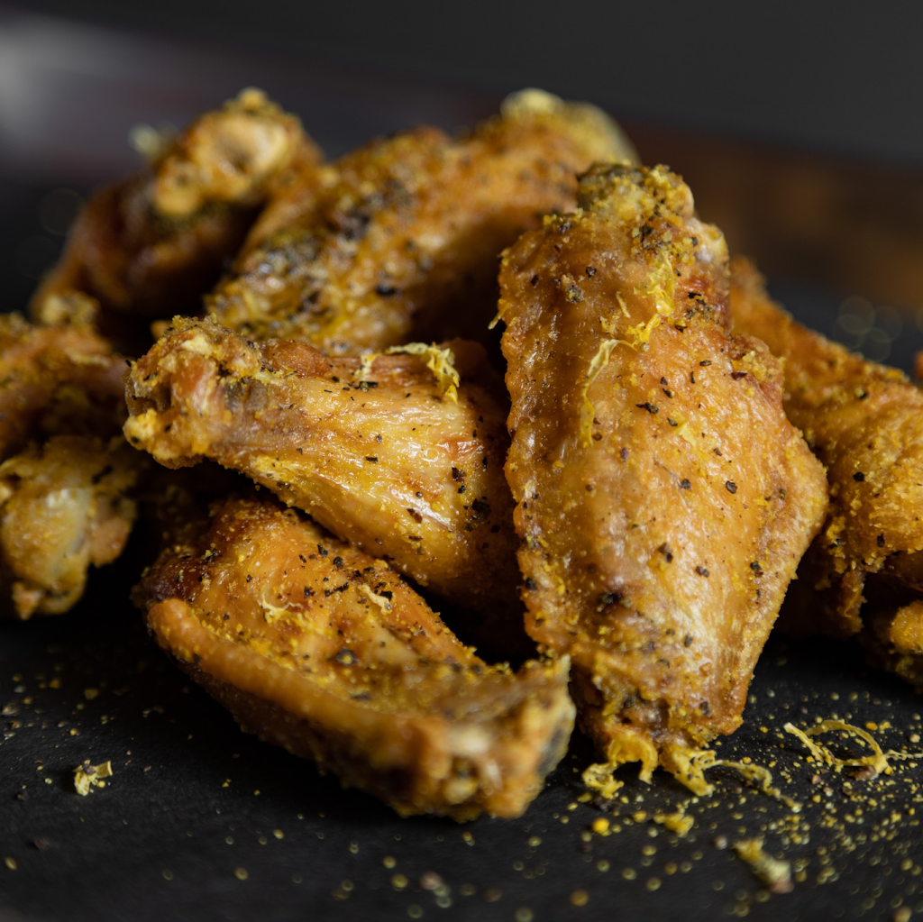 Proper Wing Kitchen & Bottleshop | restaurant | 305 FM 544 ste 901, Murphy, TX 75094, USA | 9724610001 OR +1 972-461-0001