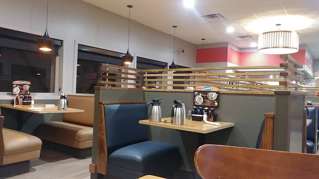 IHOP | restaurant | 151 W Orangethorpe Ave, Fullerton, CA 92832, USA | 7145254544 OR +1 714-525-4544