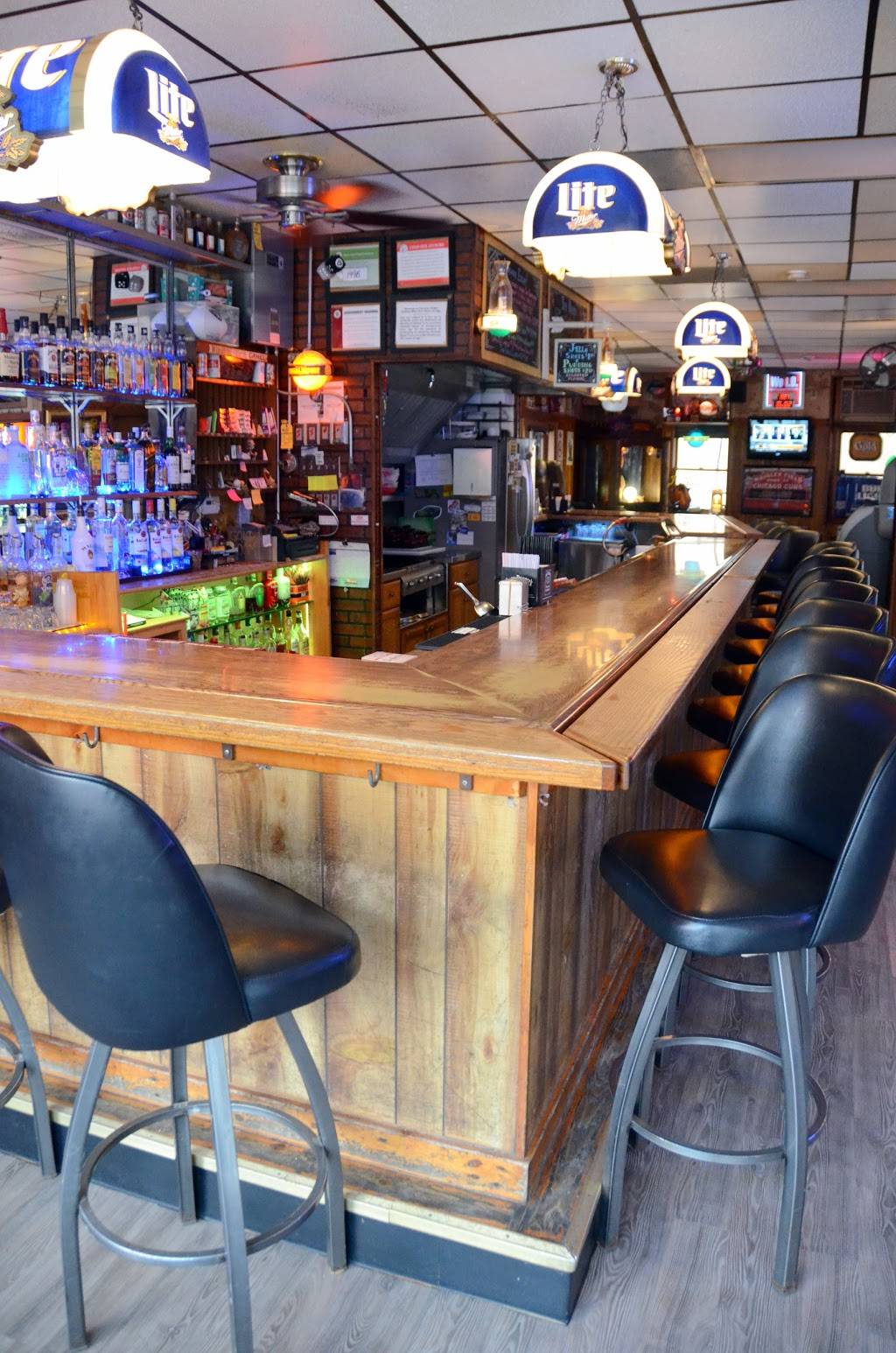 Gold Room Bar & Grill | night club | 249 N Main St, Galena, IL 61036, USA | 8158585973 OR +1 815-858-5973