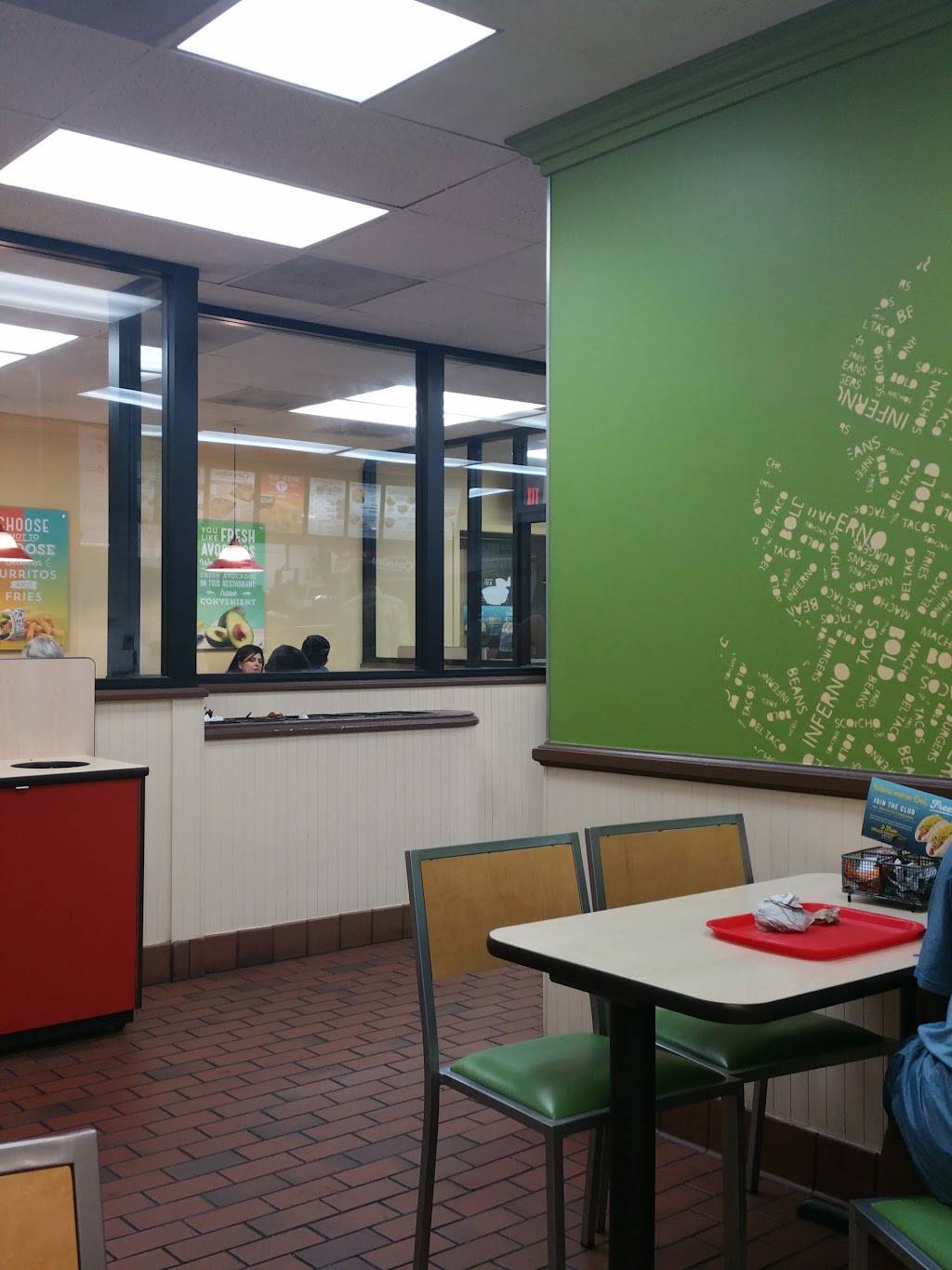 Del Taco | meal takeaway | 12253 Hesperia Rd, Victorville, CA 92395, USA | 7609510635 OR +1 760-951-0635