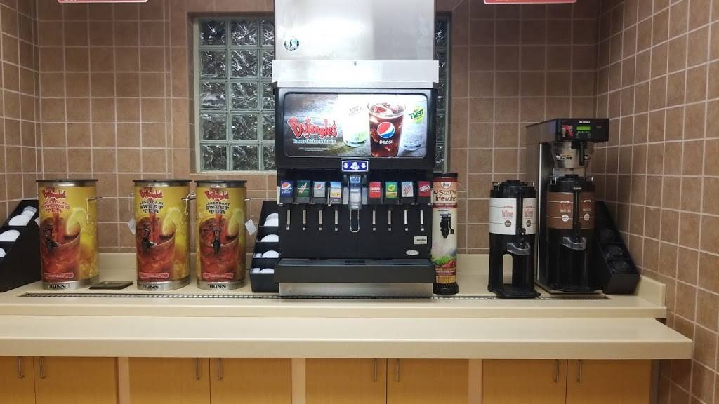 Bojangles Famous Chicken n Biscuits | restaurant | 11 Ocean Hwy E, Supply, NC 28462, USA | 9107555577 OR +1 910-755-5577