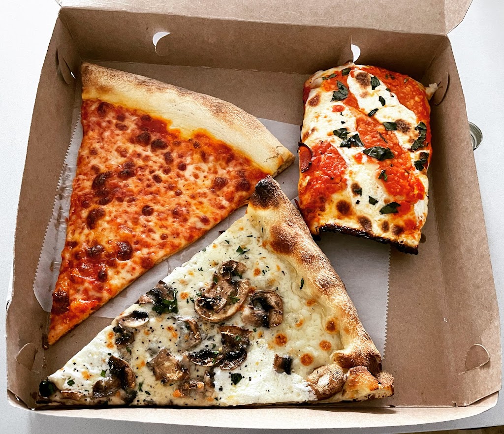 Crown Heights Pizza | restaurant | 563 Lincoln Pl, Brooklyn, NY 11238, USA | 7186764477 OR +1 718-676-4477