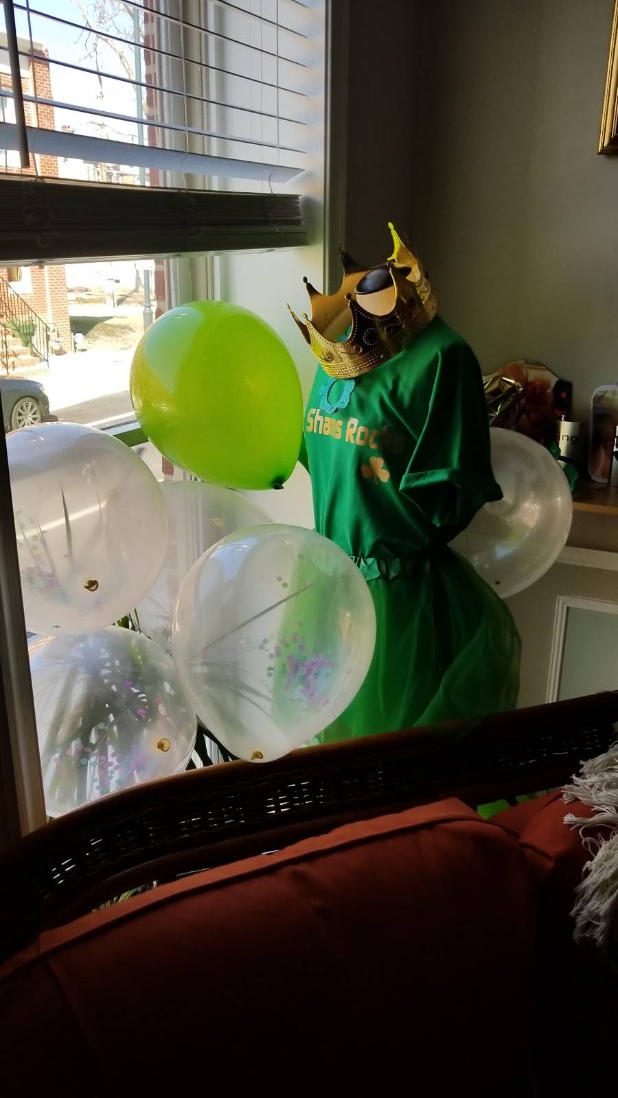 Jerry & Linda Taylor Custom Tees LLC | restaurant | 1113 McDonogh St, Baltimore, MD 21213, USA | 4434672833 OR +1 443-467-2833