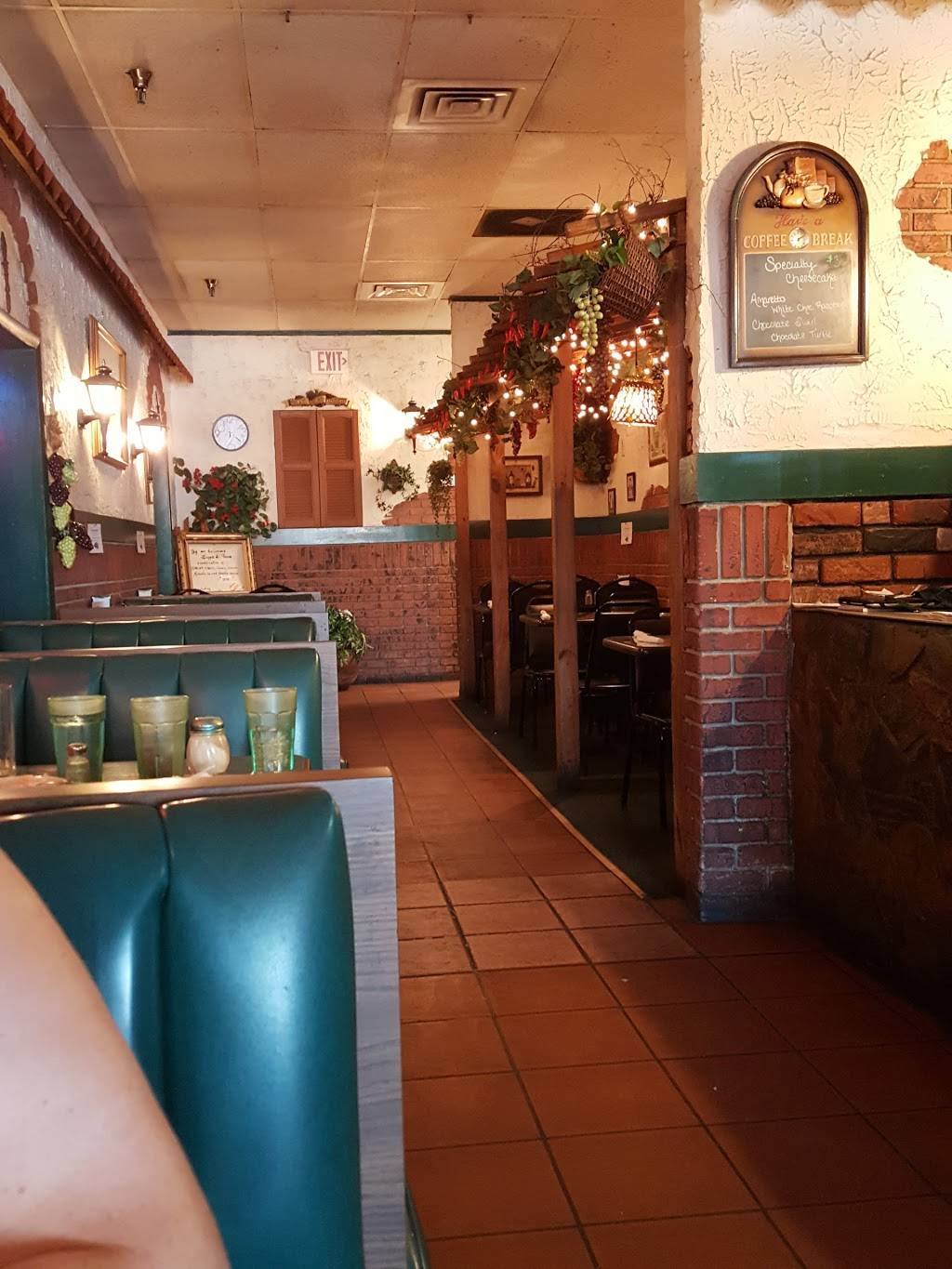 Italy Italy Ristorante | restaurant | 1934 N Wickham Rd, Melbourne, FL 32935, USA | 3212421220 OR +1 321-242-1220