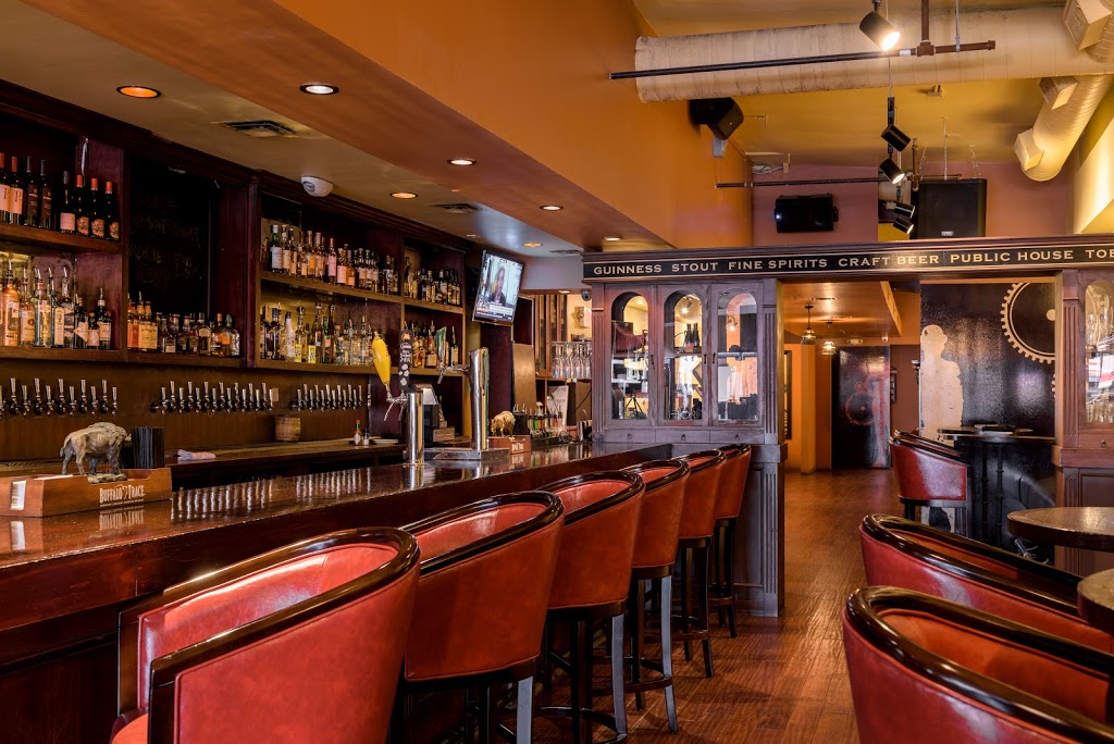 The West End - A Public House | restaurant | 5320 Westheimer Rd, Houston, TX 77056, USA | 7135900616 OR +1 713-590-0616