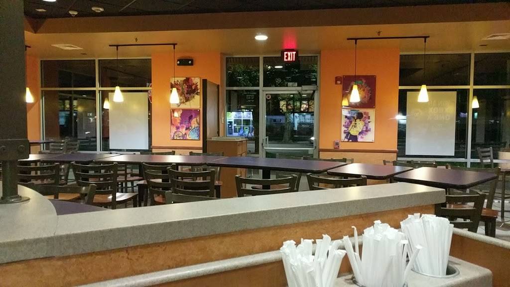 Taco Bell | meal takeaway | 3076 Long Beach Rd, Oceanside, NY 11572, USA | 5166782674 OR +1 516-678-2674