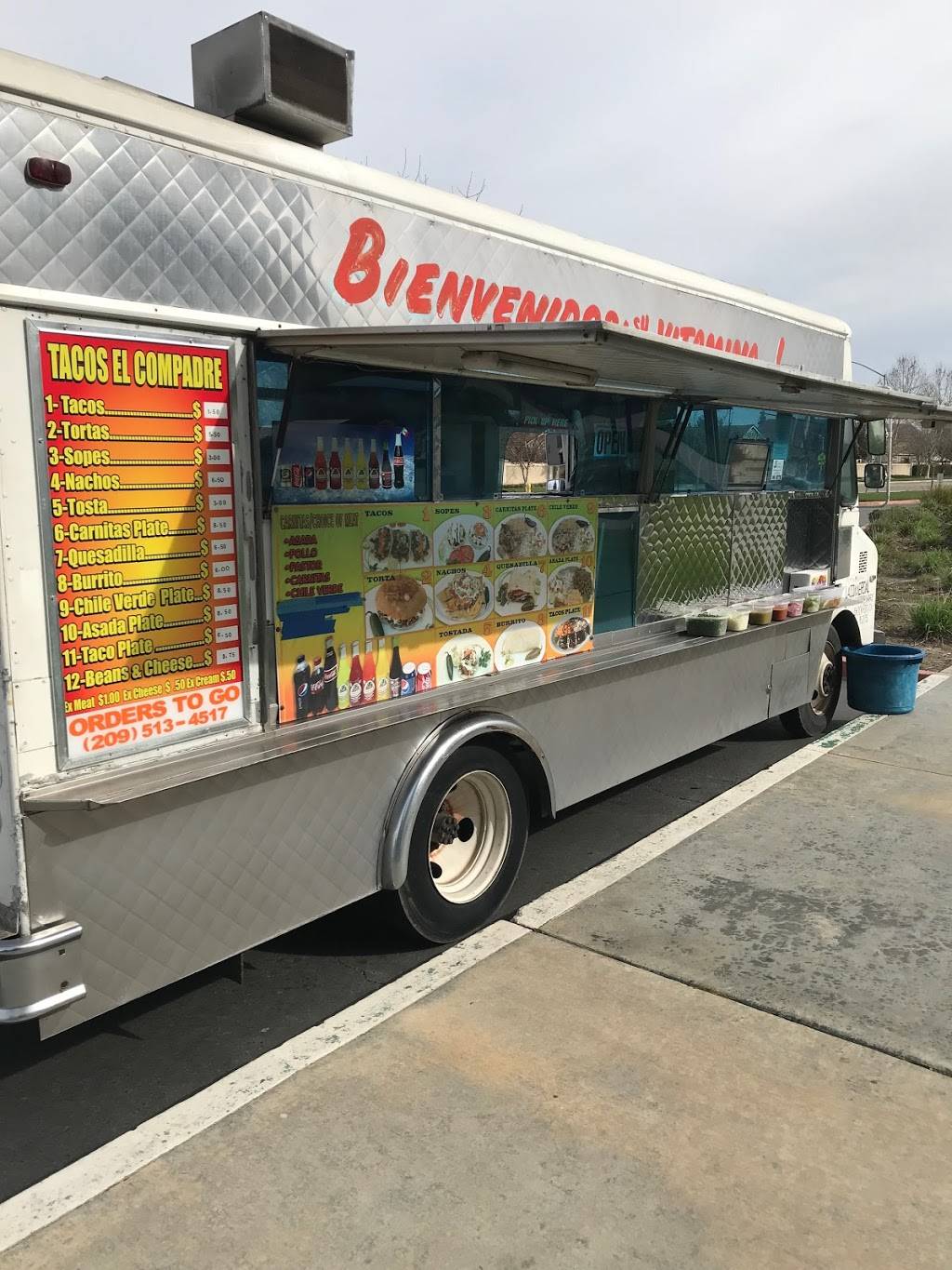 Lonchera Tacos El Compadre | restaurant | 2727 Monte Diablo Ave, Stockton, CA 95203, USA | 2095134517 OR +1 209-513-4517