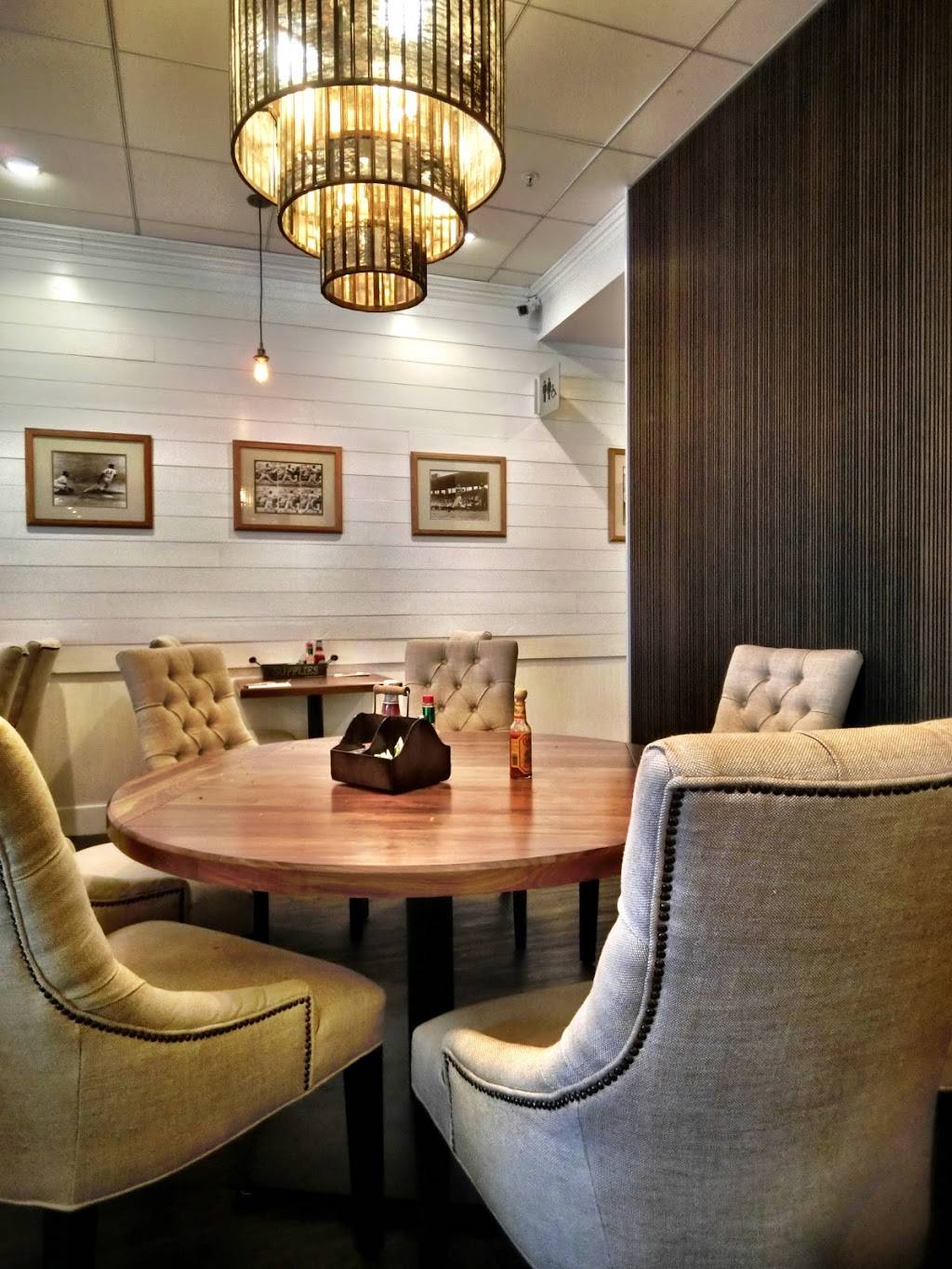 Home Plate | restaurant | 2150 Lombard St, San Francisco, CA 94123, USA | 4159224663 OR +1 415-922-4663