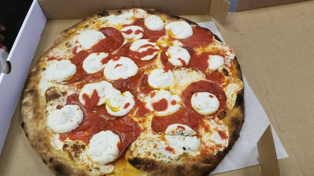 Genna Pizza Company | restaurant | 4301 N Wickham Rd, Melbourne, FL 32935, USA | 3212423003 OR +1 321-242-3003