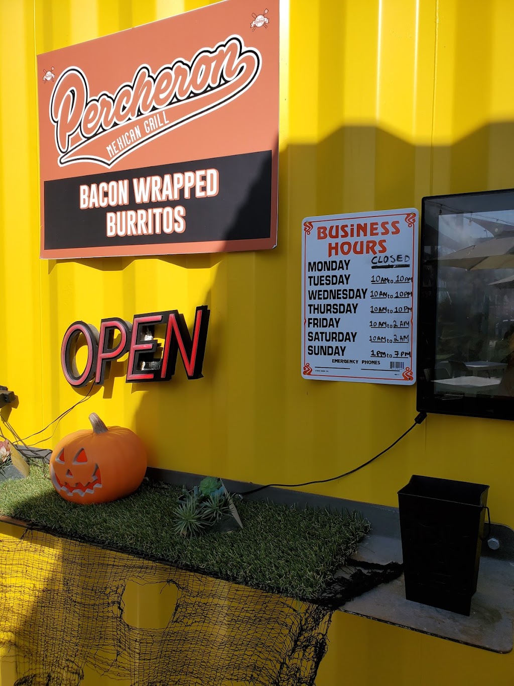 Percheron Mexican Grill | restaurant | 238 N 4th Ave, Tucson, AZ 85705, USA | 5204041178 OR +1 520-404-1178