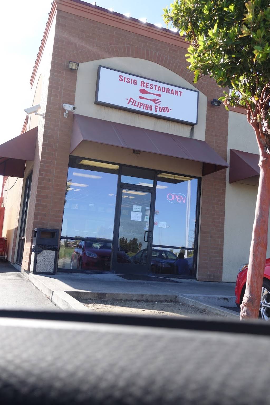 Sisig Restaurant | restaurant | 303 Lawler Center Dr, Suisun City, CA 94585, USA | 7073999439 OR +1 707-399-9439