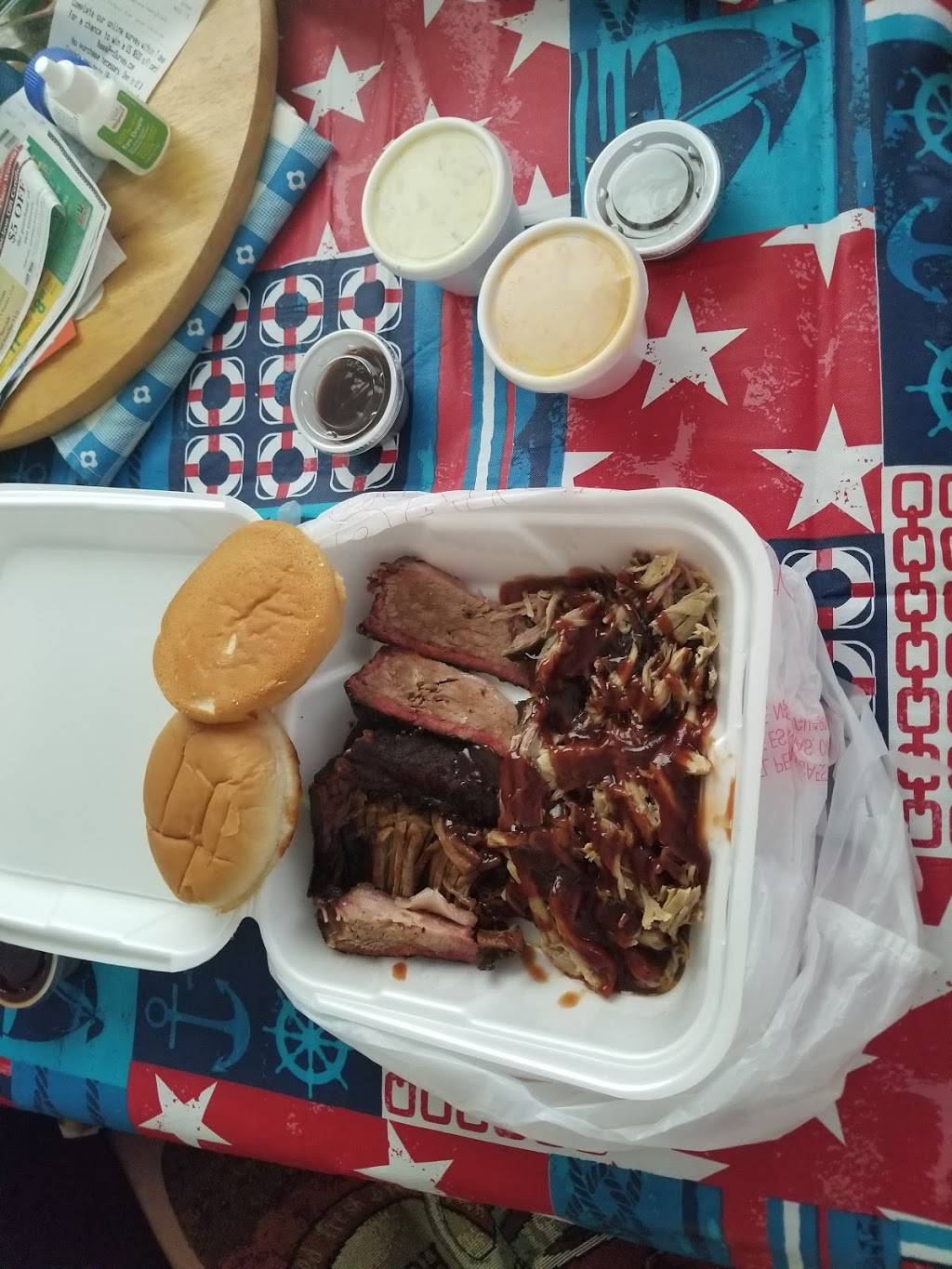 Harleys Hardwoodz BBQ | restaurant | 1703 Charlestown New Albany Rd, Jeffersonville, IN 47130, USA | 8122844490 OR +1 812-284-4490