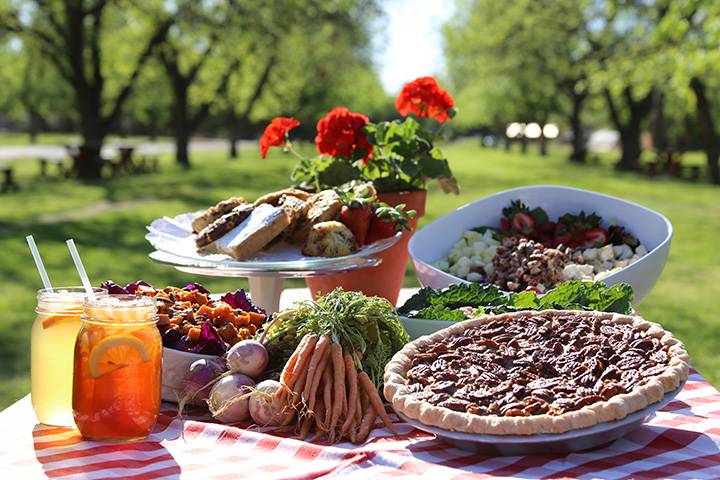 The Farm Kitchen | restaurant | 6106 S 32nd St, Phoenix, AZ 85042, USA | 6022766545 OR +1 602-276-6545