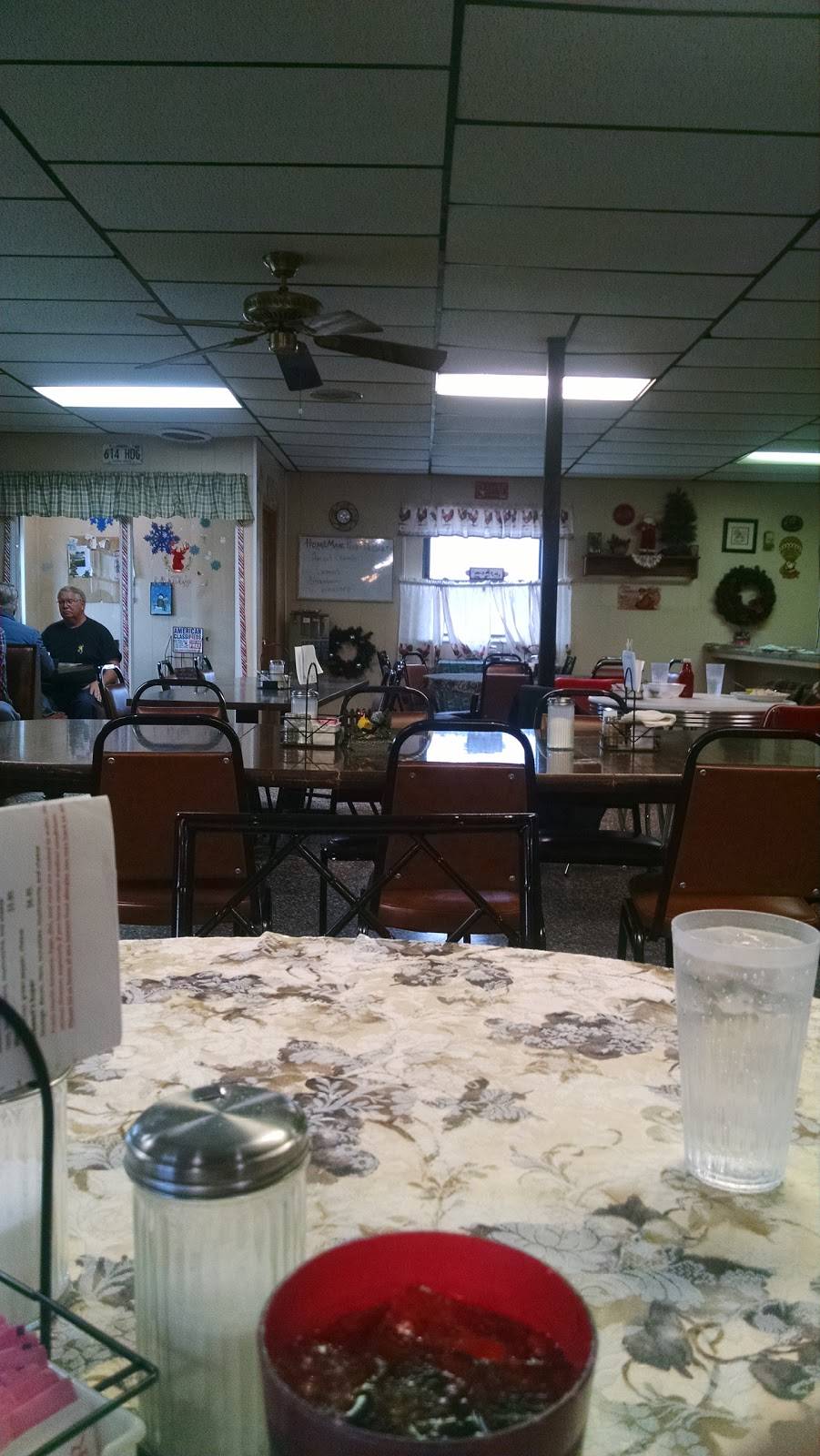 Stewarts Family Restaurant | restaurant | 18925 W Farmington Rd, Trivoli, IL 61569, USA | 3093622408 OR +1 309-362-2408