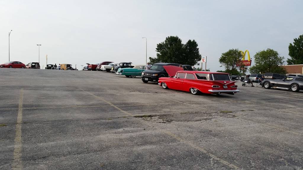 McDonalds | cafe | 16235 E, US-24, Independence, MO 64056, USA | 8162570700 OR +1 816-257-0700