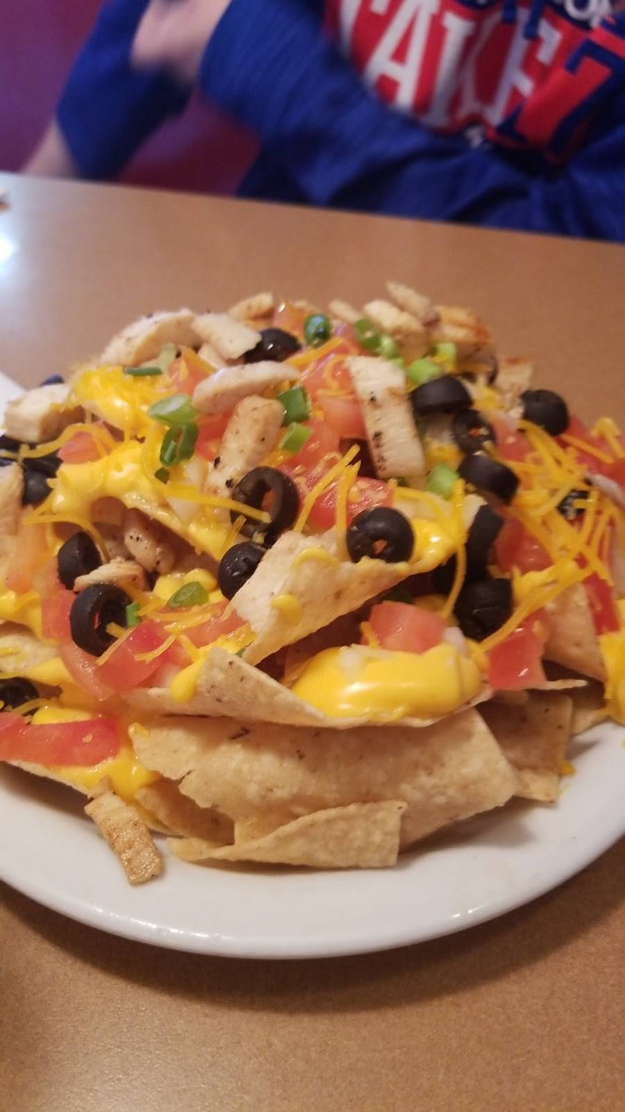 Curve Inn | restaurant | 114 S Park Ave, Alexandria, IN 46001, USA | 7657242722 OR +1 765-724-2722