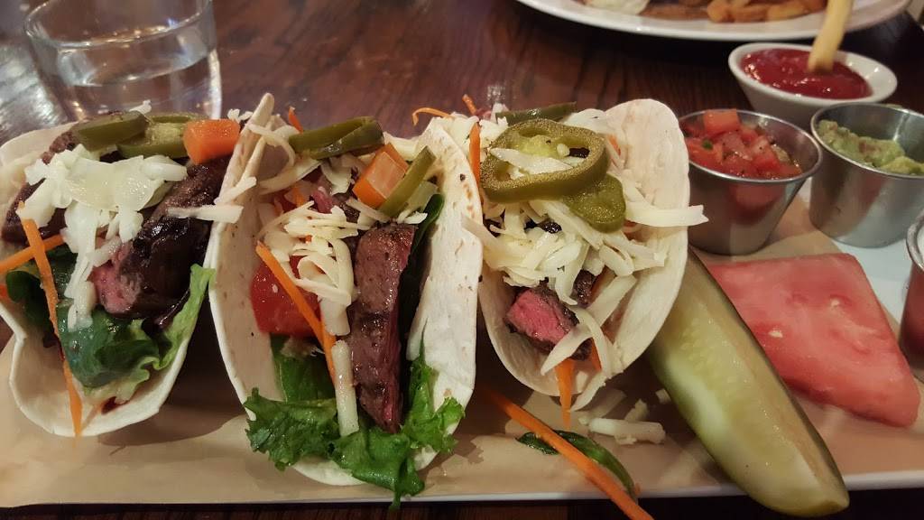 City Oyster | restaurant | 213 E Atlantic Ave, Delray Beach, FL 33444, USA | 5612720220 OR +1 561-272-0220