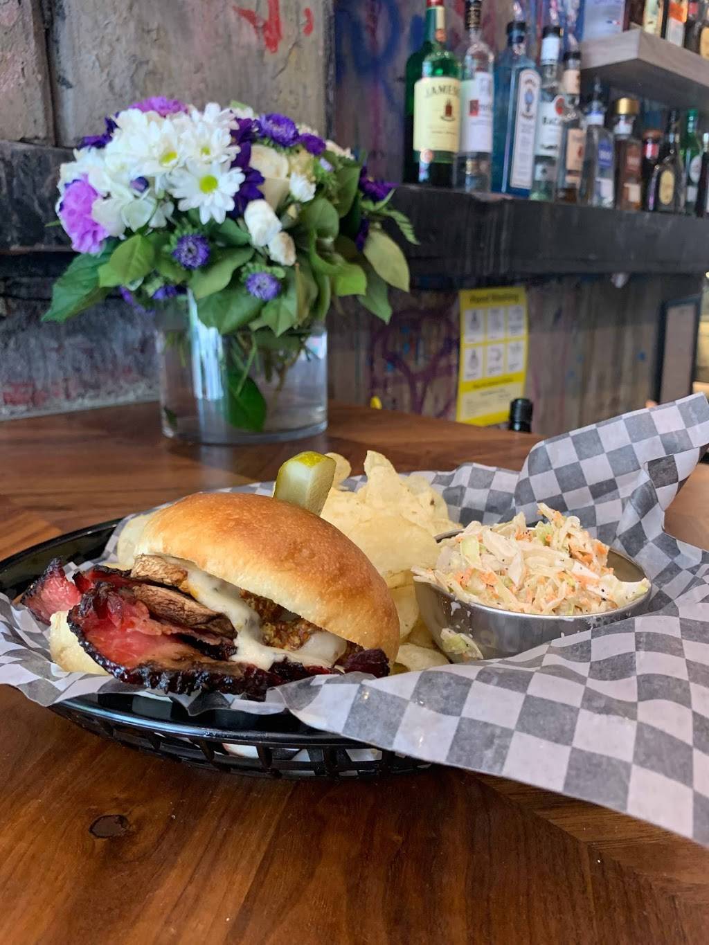 Elayna’s Joint | restaurant | 16 Dupont St, Toronto, ON M5R 1V2, Canada | 4169201800 OR +1 416-920-1800