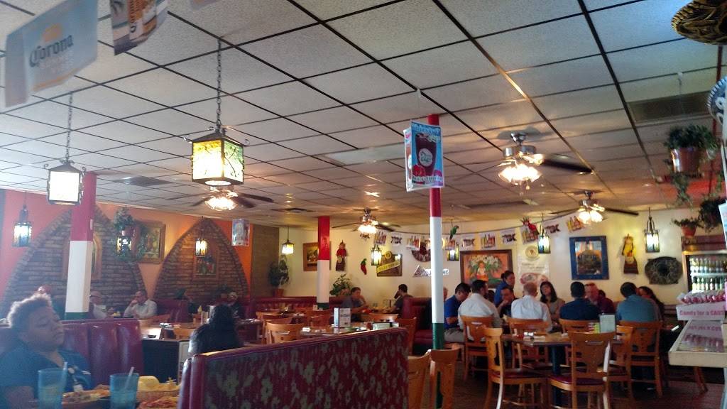 Las Glorias Grill | restaurant | 7835 N 19th Ave, Phoenix, AZ 85021, USA | 6029448457 OR +1 602-944-8457