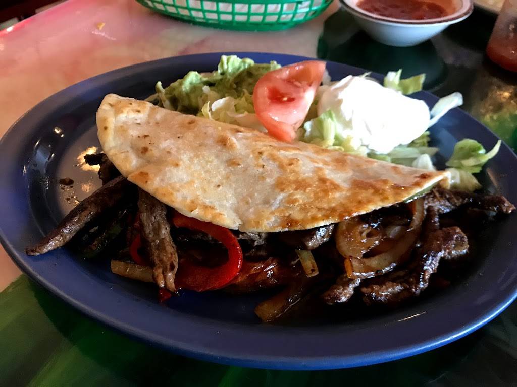 El Agave | restaurant | 251 Lee Hwy #640, Warrenton, VA 20186, USA | 5403510011 OR +1 540-351-0011