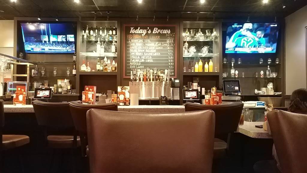 Red Robin Gourmet Burgers and Brews | restaurant | 1354 Veterans Pkwy, Clarksville, IN 47129, USA | 8129489895 OR +1 812-948-9895