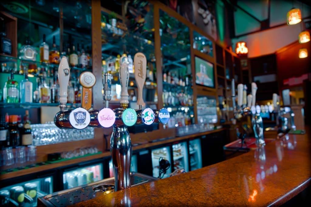 Le Pub Du Bon Vivant | restaurant | 70 Prom. du Portage, Gatineau, QC J8X 2K1, Canada | 8192057900 OR +1 819-205-7900