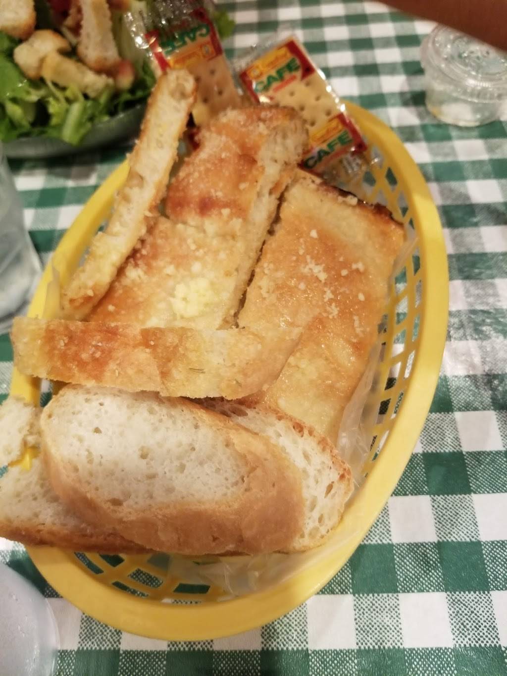 Cloverleaf Bar & Restaurant | restaurant | 24443 Gratiot Ave, Eastpointe, MI 48021, USA | 5867775391 OR +1 586-777-5391