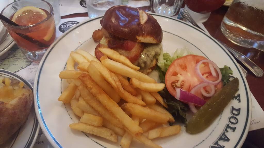 Rory Dolans Restaurant & Bar | restaurant | 890 McLean Ave, Yonkers, NY 10704, USA | 9147762946 OR +1 914-776-2946