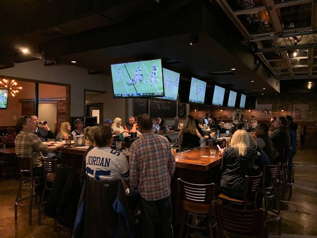The Avenue Sports Grill | restaurant | 2121 Greenville Ave, Dallas, TX 75206, USA | 9728509994 OR +1 972-850-9994
