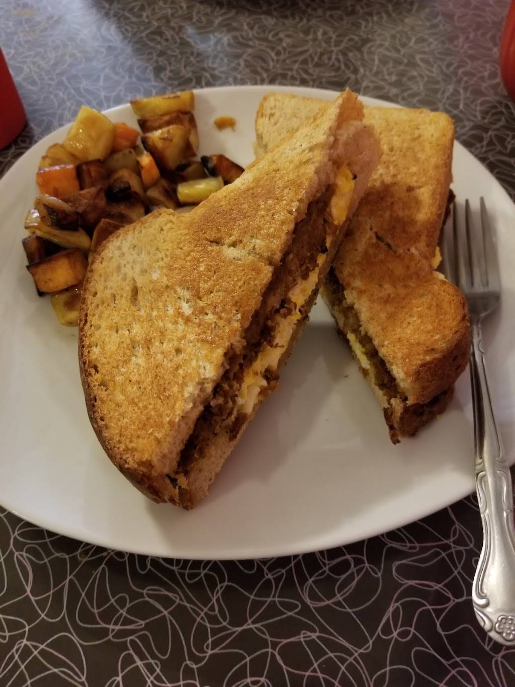 Sweeties Bakery & Cafe | cafe | 191 Bank St, New London, CT 06320, USA | 8604370130 OR +1 860-437-0130