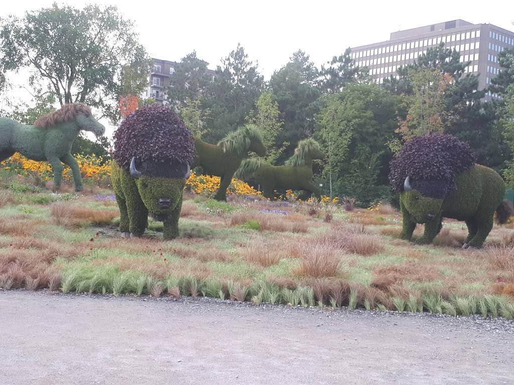 A&W Canada | restaurant | 100 Bayshore Dr, Nepean, ON K2B 8C1, Canada | 6138288191 OR +1 613-828-8191