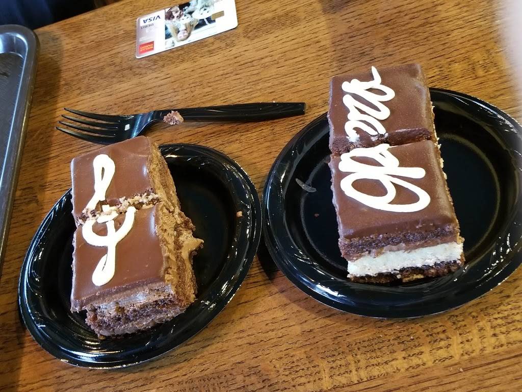 Mr. Gyros Greek Food & Pastries | restaurant | 11707 Roe Ave, Leawood, KS 66211, USA | 9134694141 OR +1 913-469-4141