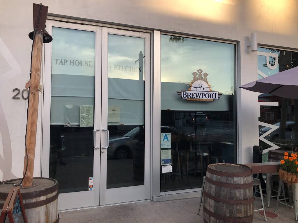 Brewport Tap House | restaurant | 204 Main St, El Segundo, CA 90245, USA | 3106488972 OR +1 310-648-8972