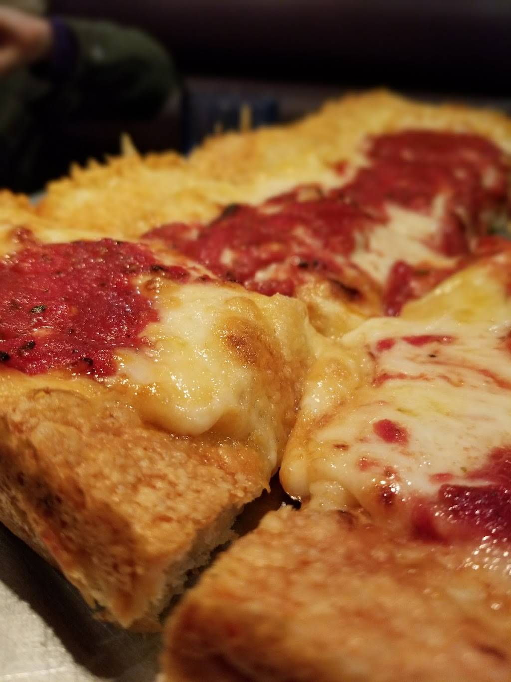 Shields Pizza of Macomb | restaurant | 50750 Romeo Plank Rd, Macomb, MI 48044, USA | 5862281400 OR +1 586-228-1400