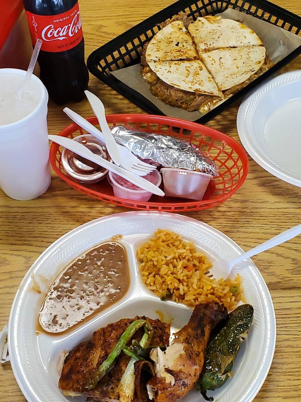 El pollo feliz | restaurant | 2415 E 88th Ave, Denver, CO 80229, USA | 3032869905 OR +1 303-286-9905