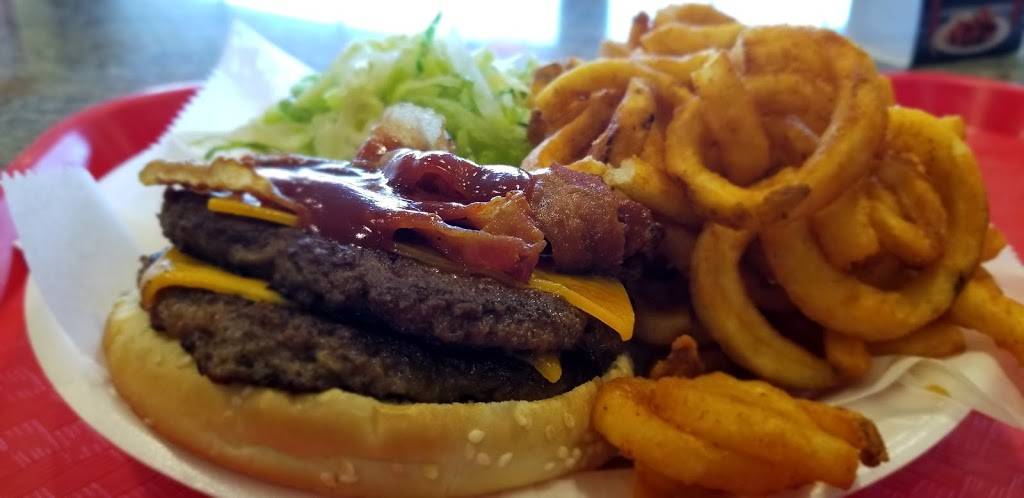 Planet Wings | restaurant | 2220 Forest Ave # 3, Staten Island, NY 10303, USA | 7182737575 OR +1 718-273-7575