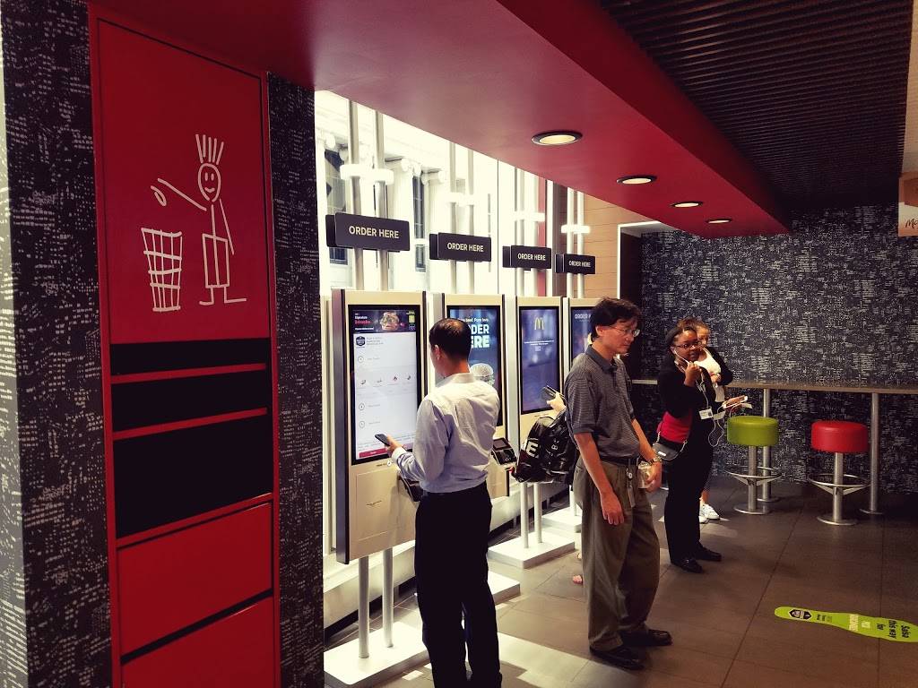 McDonalds | cafe | 111 Jackson Blvd, Chicago, IL 60604, USA | 3129221648 OR +1 312-922-1648