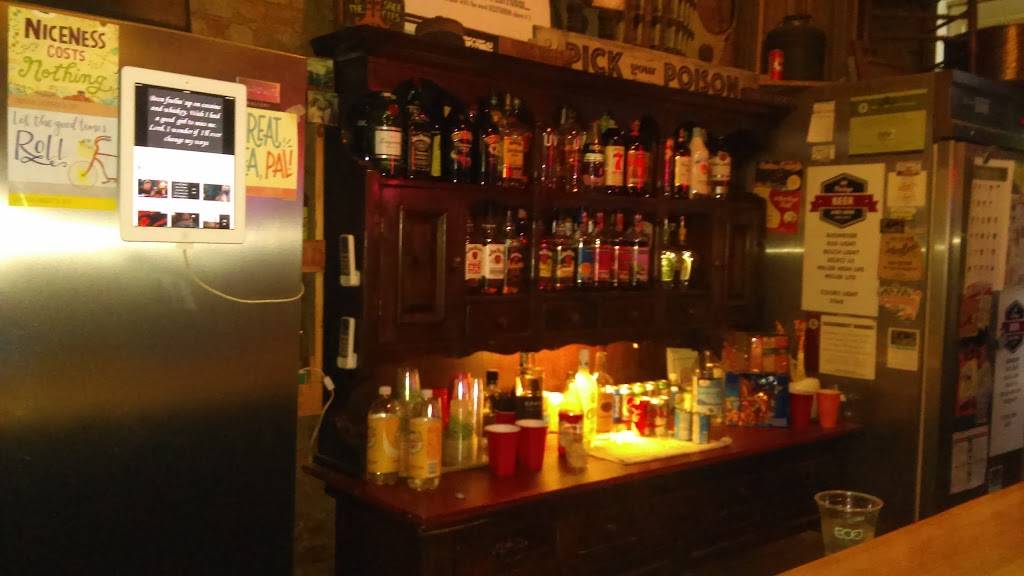 Abes Hideout & Saloon | restaurant | 200 Main St, Mechanicsburg, IL 62545, USA | 2173649386 OR +1 217-364-9386