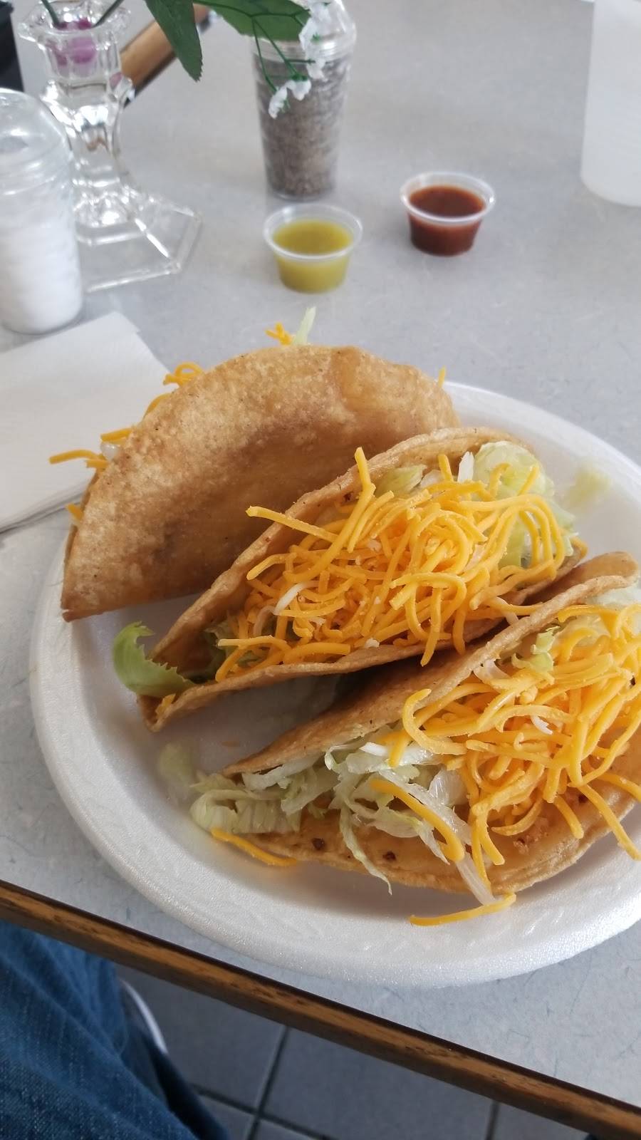 Tatas Burritos | restaurant | 1356 N Lincoln Ave, Loveland, CO 80537, USA | 9706632300 OR +1 970-663-2300