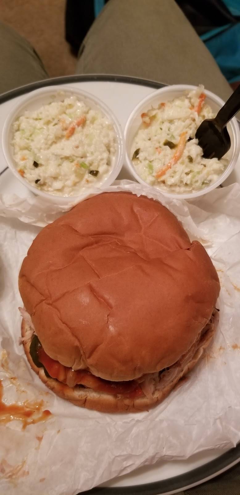 Smokey Ts | restaurant | 404 7th St N, Clanton, AL 35045, USA | 2052803133 OR +1 205-280-3133