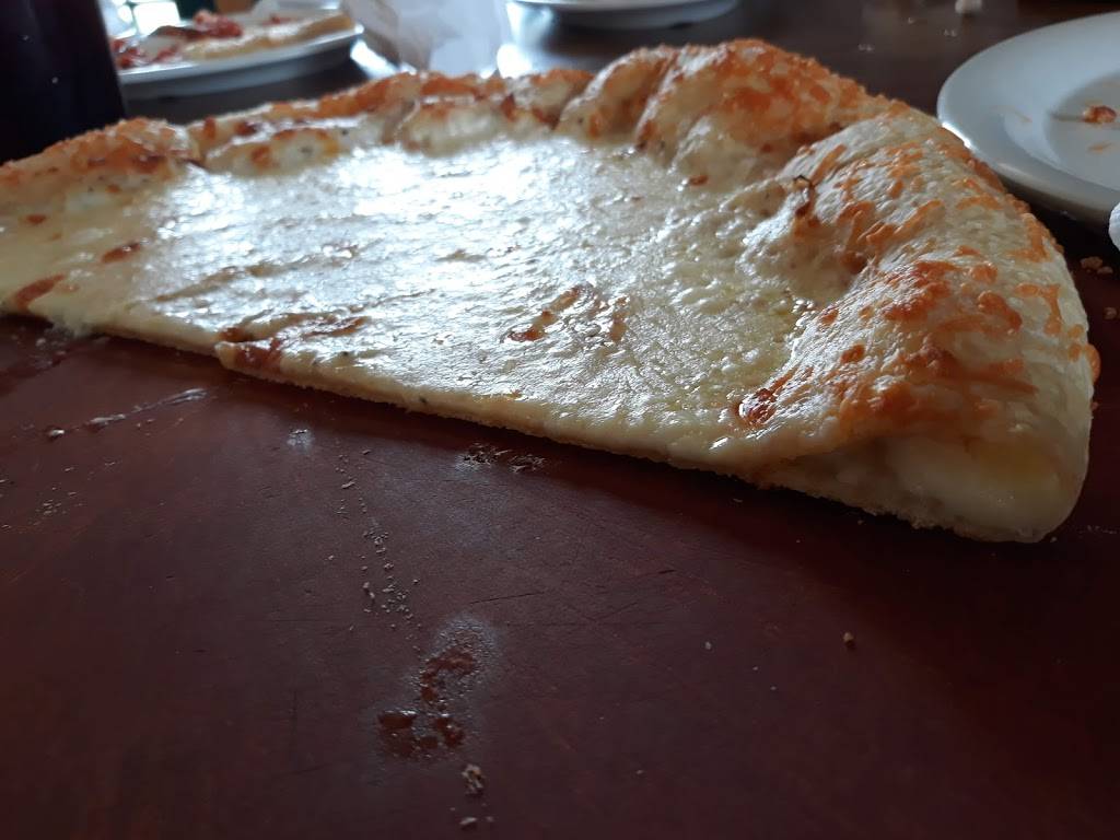 Pizza Hut | meal takeaway | 210 N West St, Concordia, MO 64020, USA | 6604631377 OR +1 660-463-1377